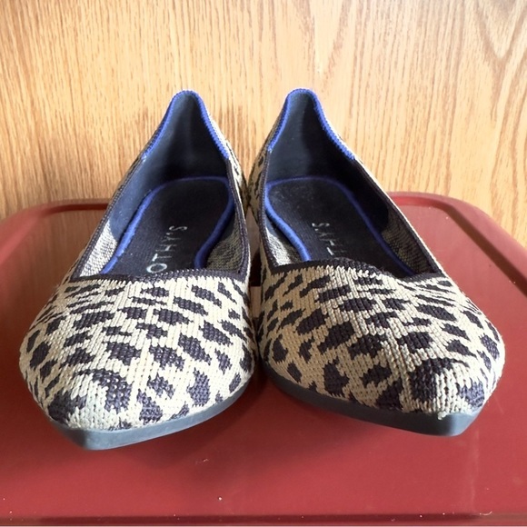 Rothys Womens The Point Leopard Cheetah Ballet Flats Size 7 Animal Print Retired - Picture 5 of 11